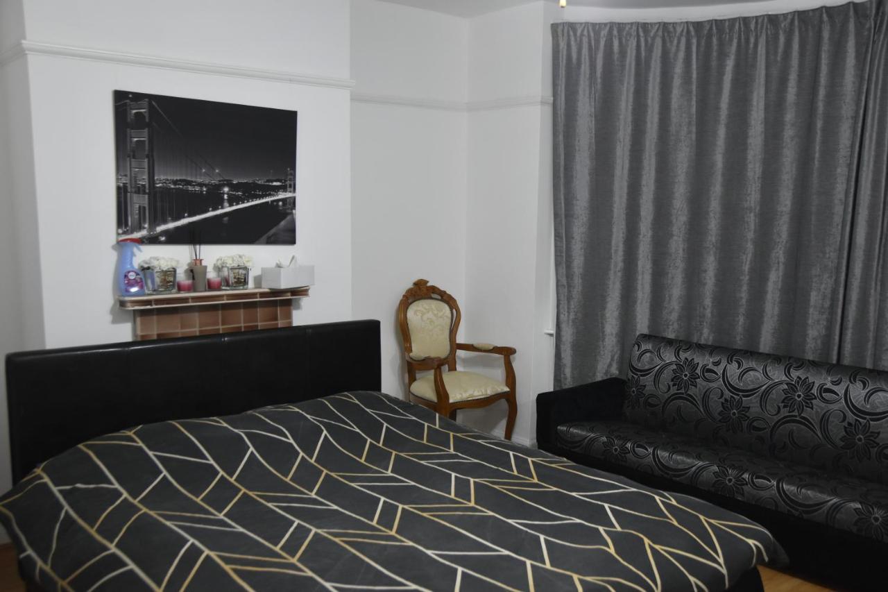 Отель Clarendon House Лутон Экстерьер фото
